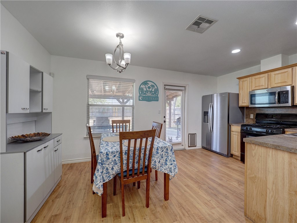 7473 Star Harbor Dr Property Photo 3