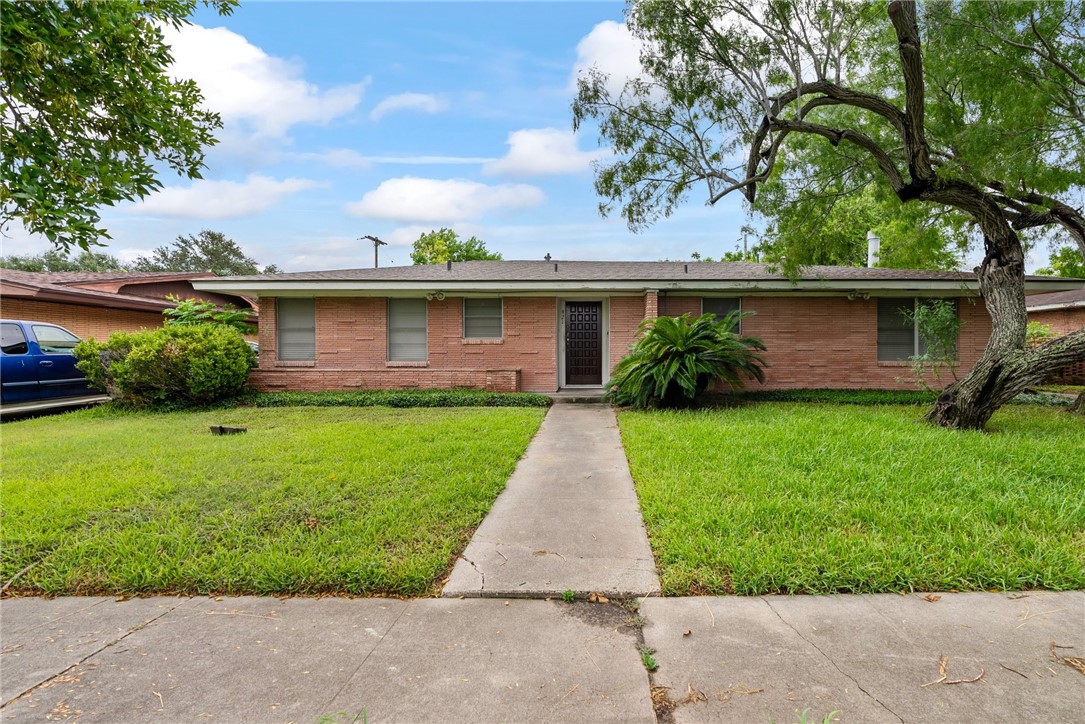 921 Barracuda Pl Property Photo 1