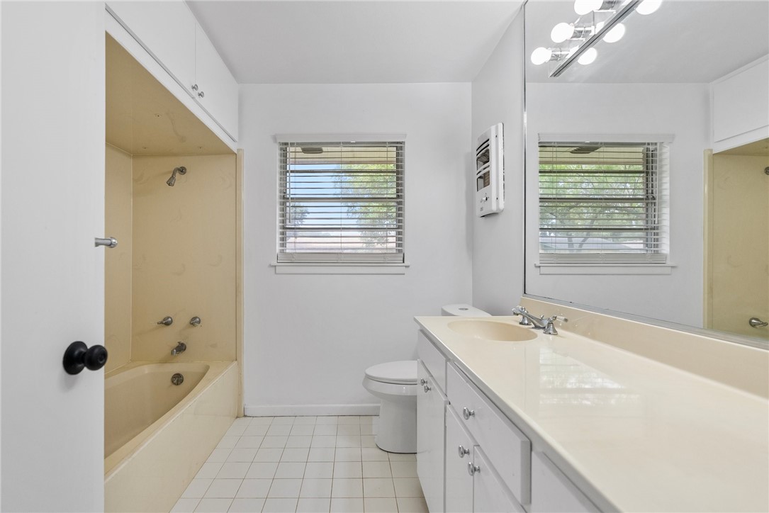 921 Barracuda Pl Property Photo 17