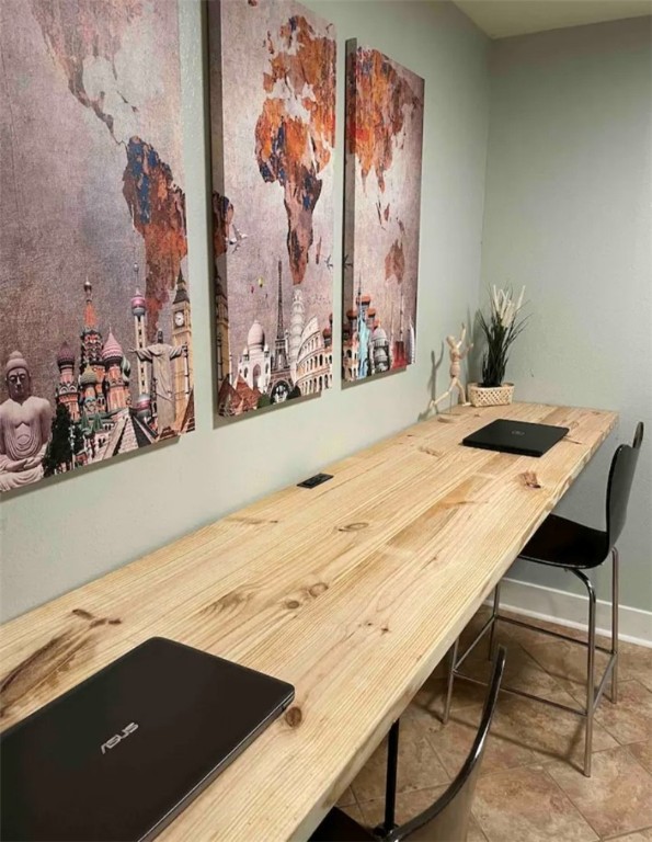 4010 Easy St Property Photo 10