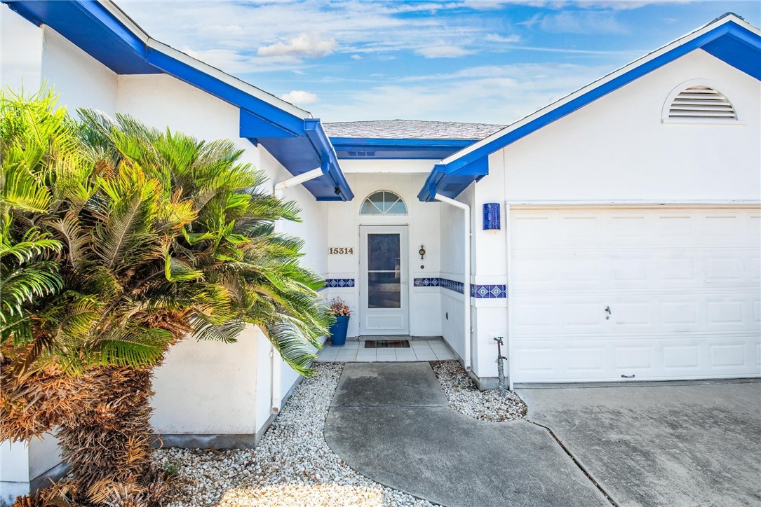 15314 Bowsprit Ct Property Photo 3