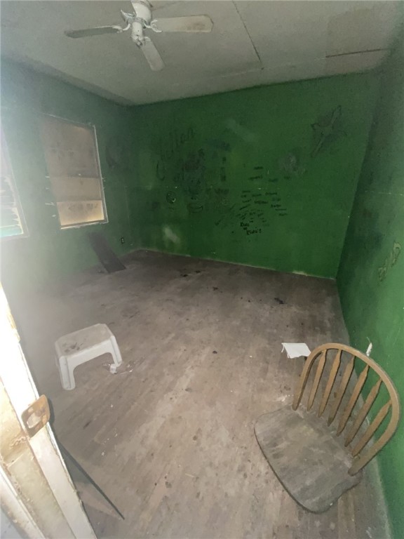 629 Sw 7th St Property Photo 9