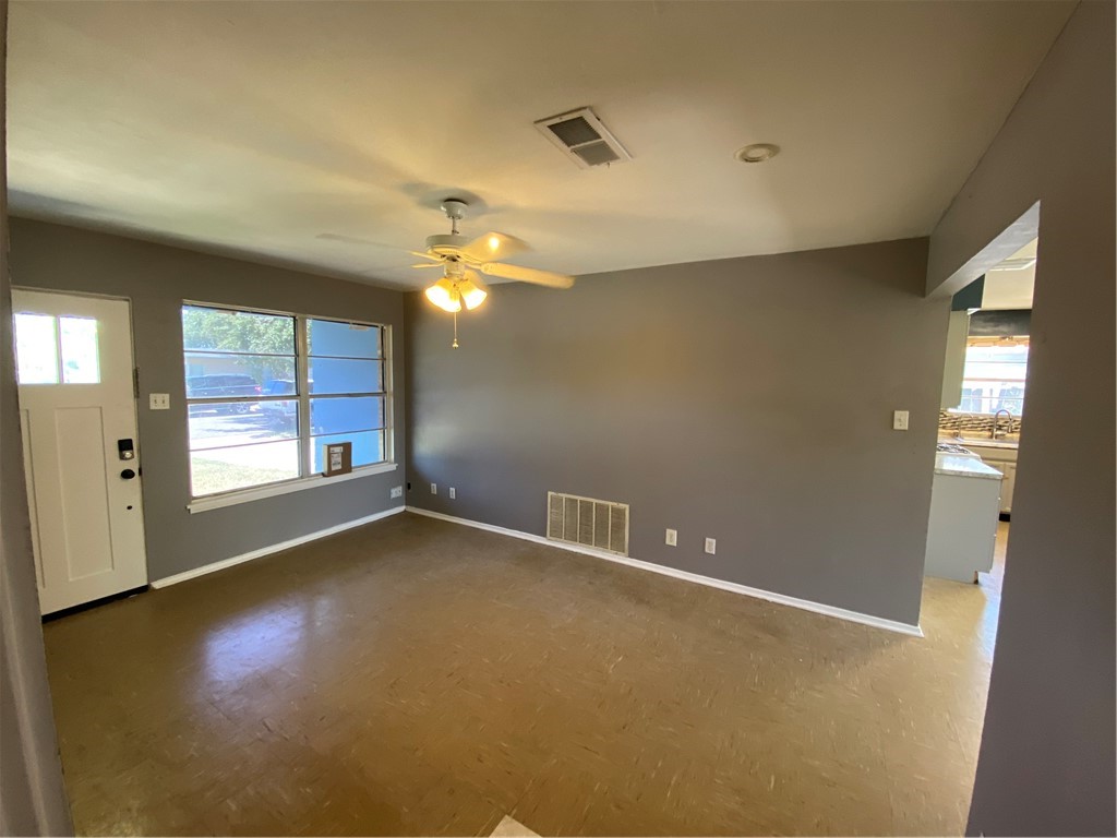 4926 Gabriel Dr Property Photo 2