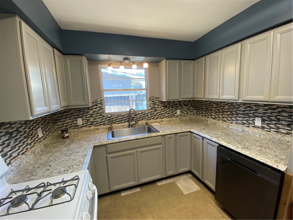 4926 Gabriel Dr Property Photo 15