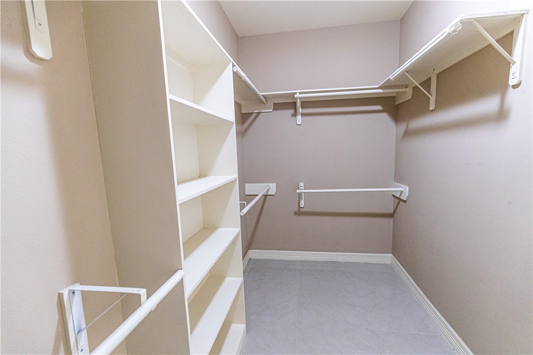 1802 The Park Dr Property Photo 24