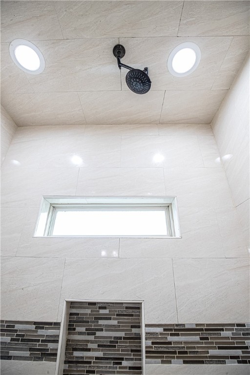 1802 The Park Dr Property Photo 26