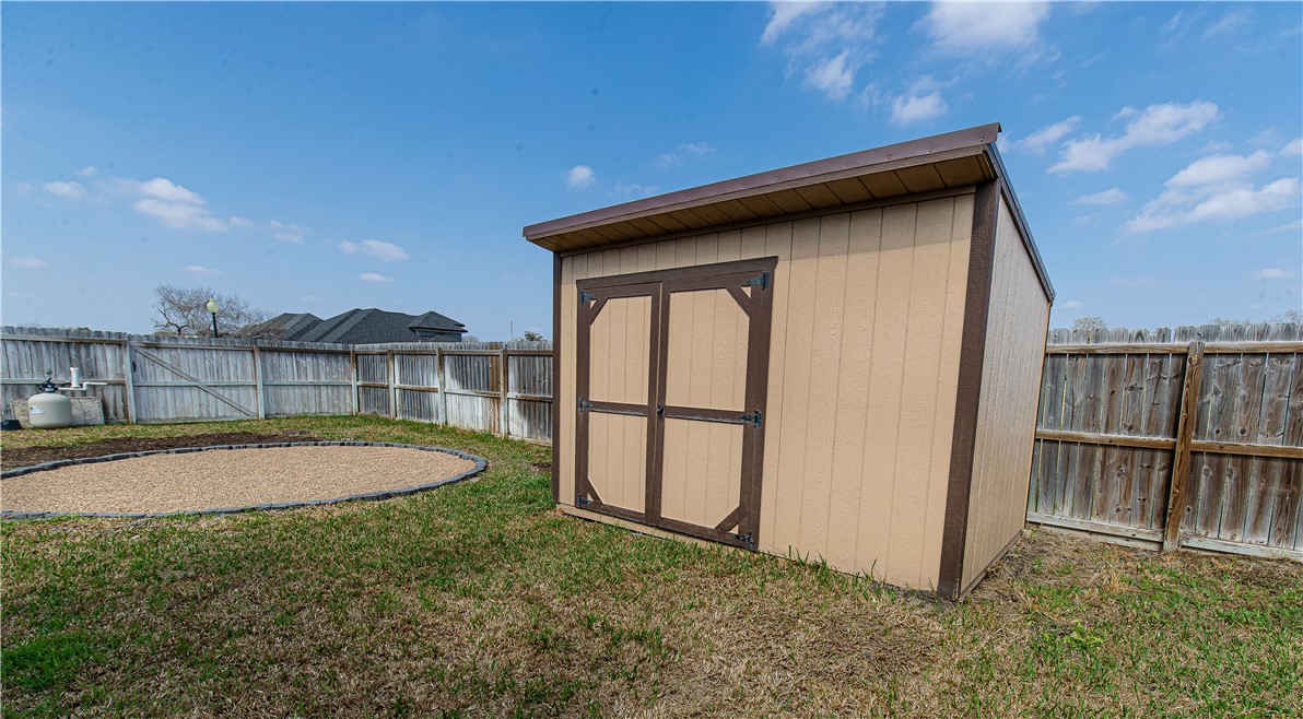 1802 The Park Dr Property Photo 30