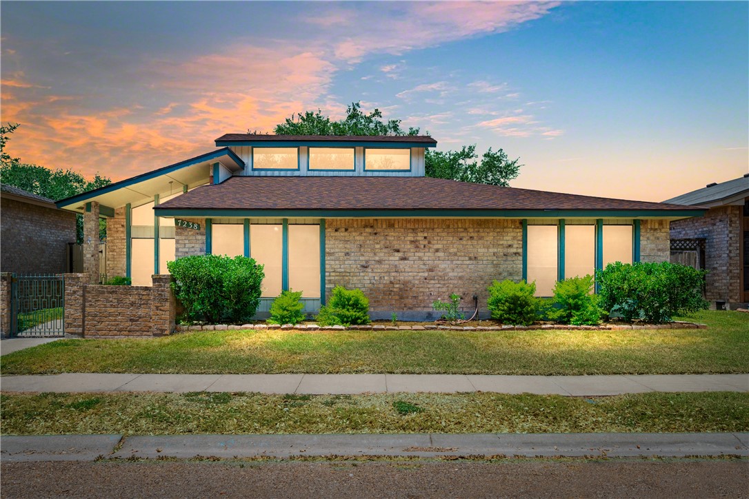 7238 Pepper Ridge Property Photo 1