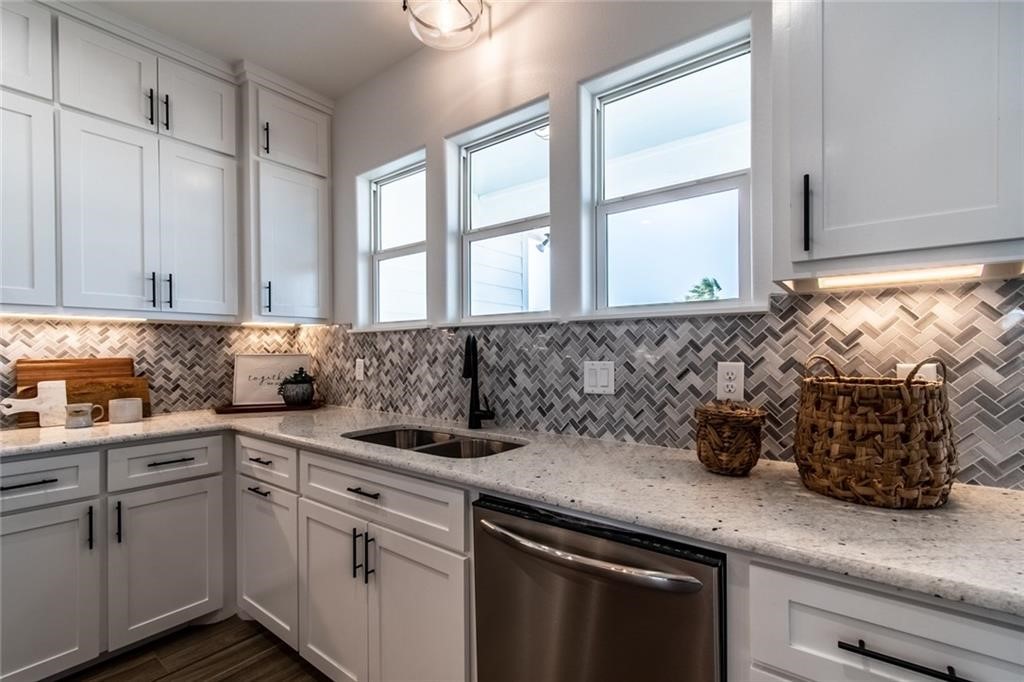 14514 W Chesapeake Property Photo 3