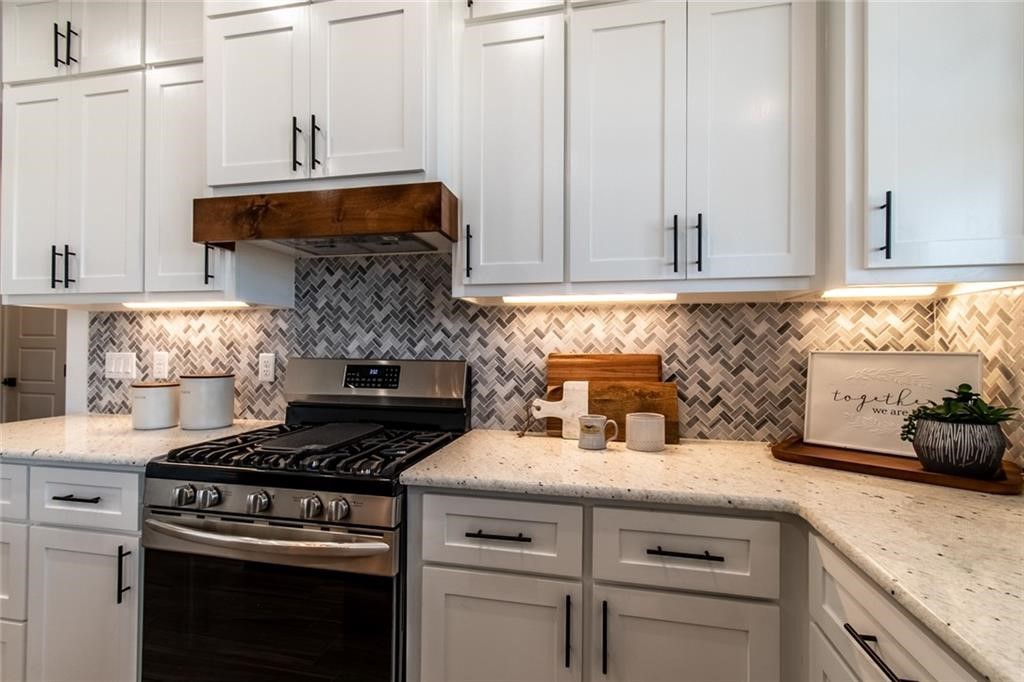 14514 W Chesapeake Property Photo 4