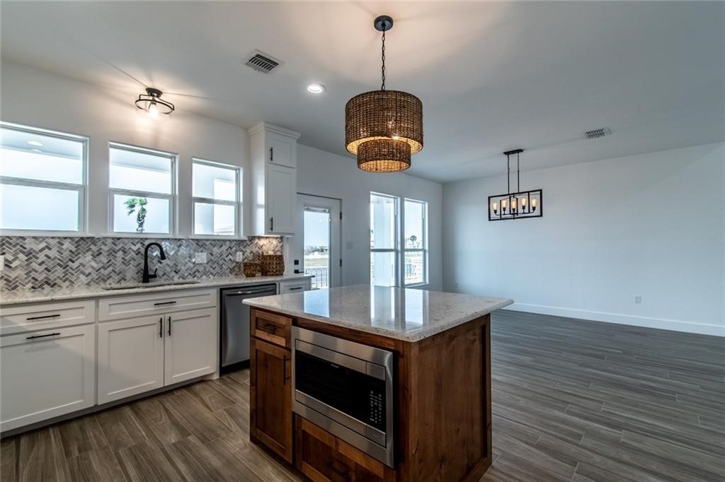 14514 W Chesapeake Property Photo 5