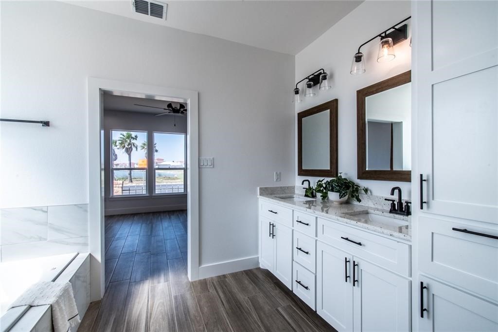 14514 W Chesapeake Property Photo 22