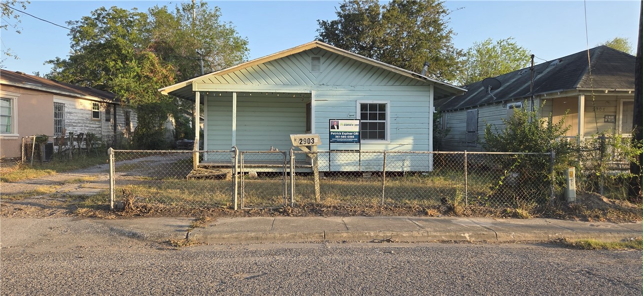 2903 Morris St Property Photo 1