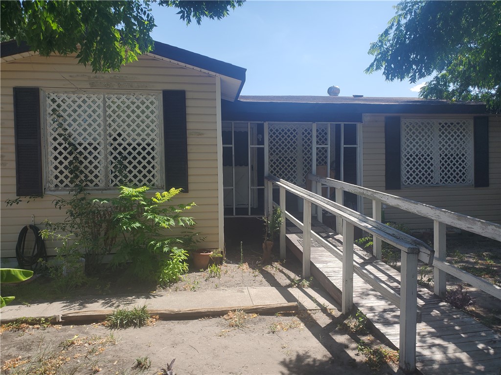 4841 Phillip Dr Property Photo 2