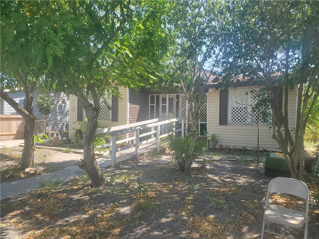 4841 Phillip Dr Property Photo 5