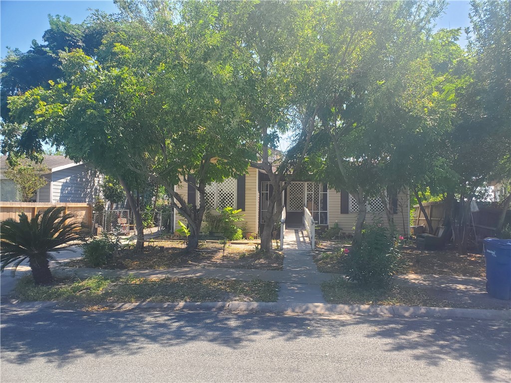 4841 Phillip Dr Property Photo 7