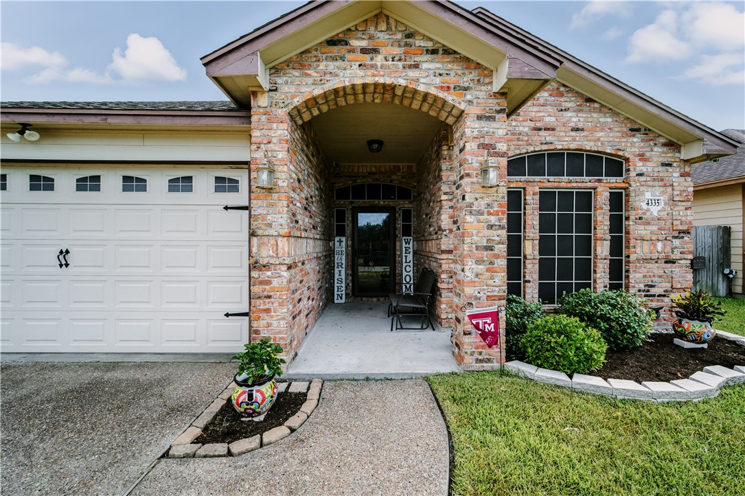 4335 Summer Wind Dr Property Photo 1
