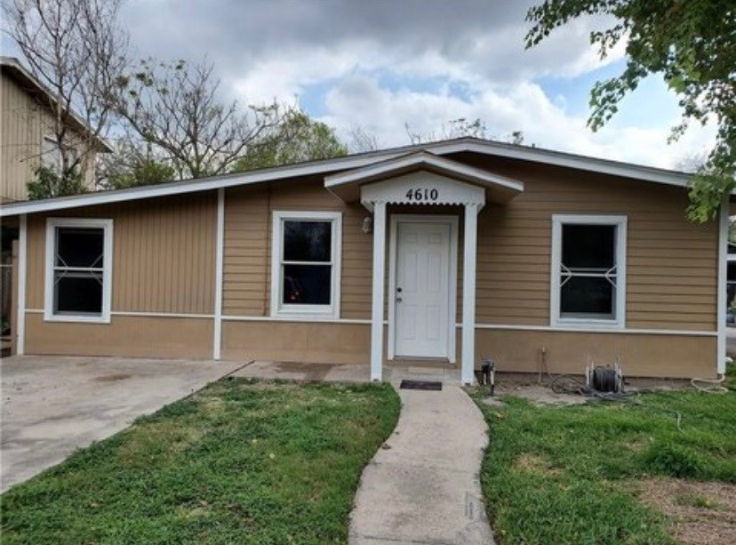 4610 Nicholson St Property Photo 1