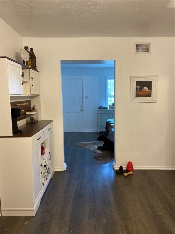 4610 Nicholson St Property Photo 12