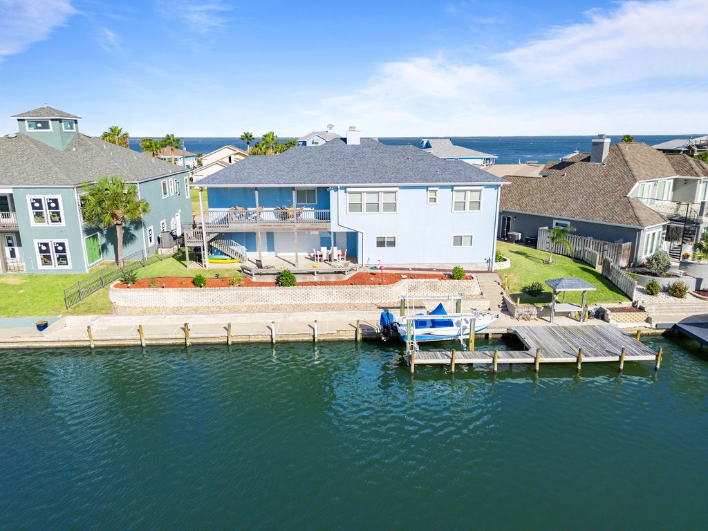 205 Sandy Cove Property Photo 3