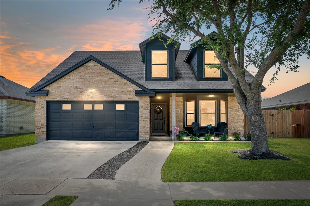 7806 Northwind Dr Property Photo 2