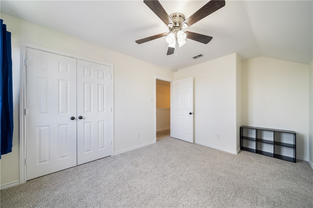 7806 Northwind Dr Property Photo 25