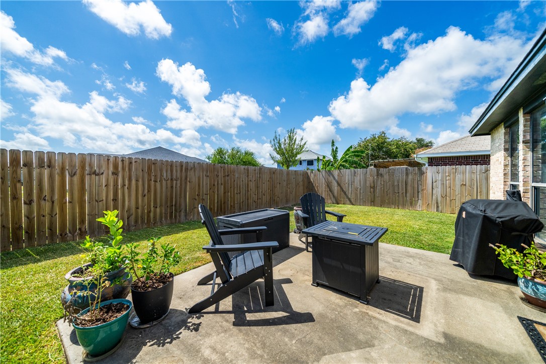 7806 Northwind Dr Property Photo 29