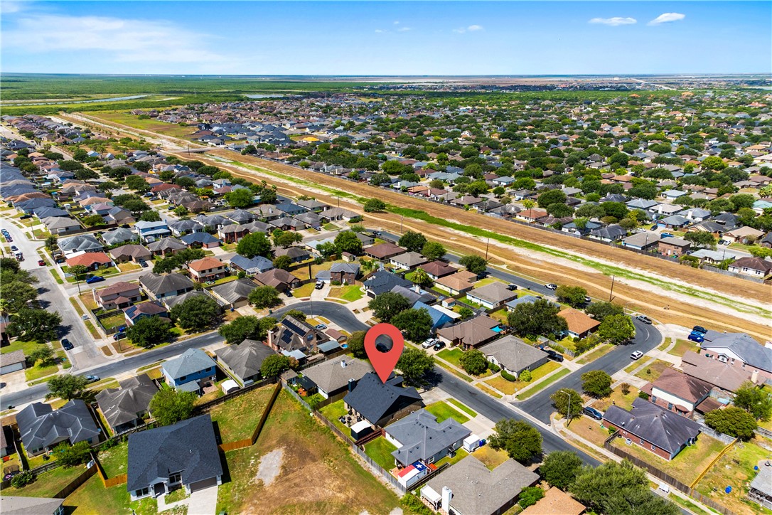 7806 Northwind Dr Property Photo 39