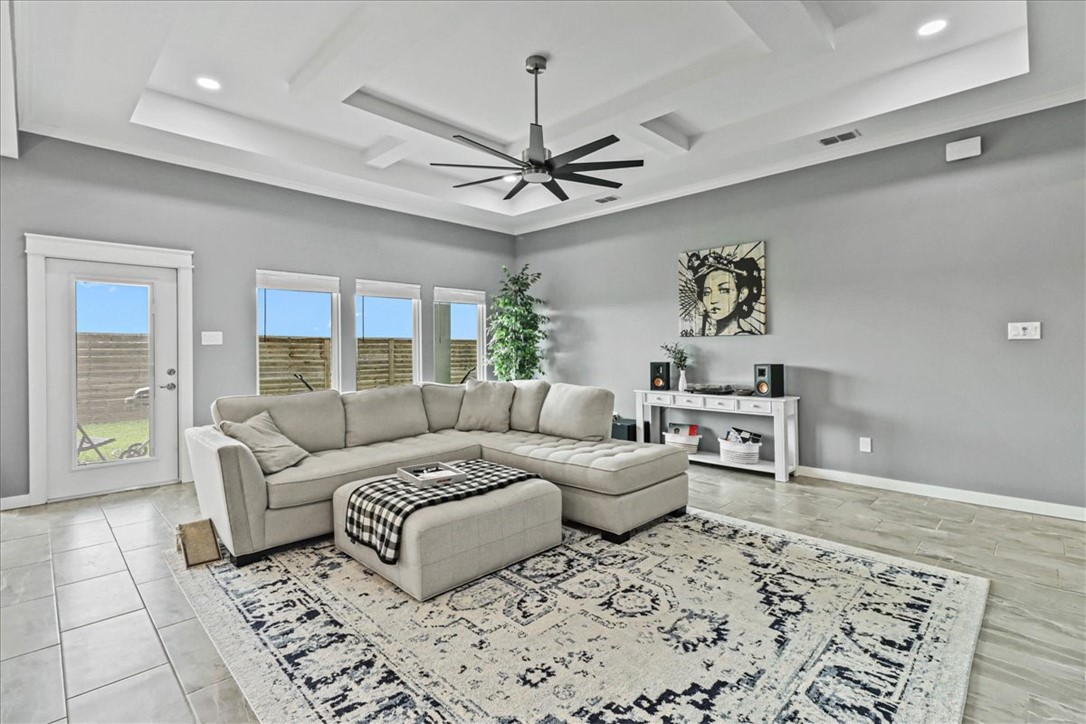 7958 Snake River Dr Property Photo 4