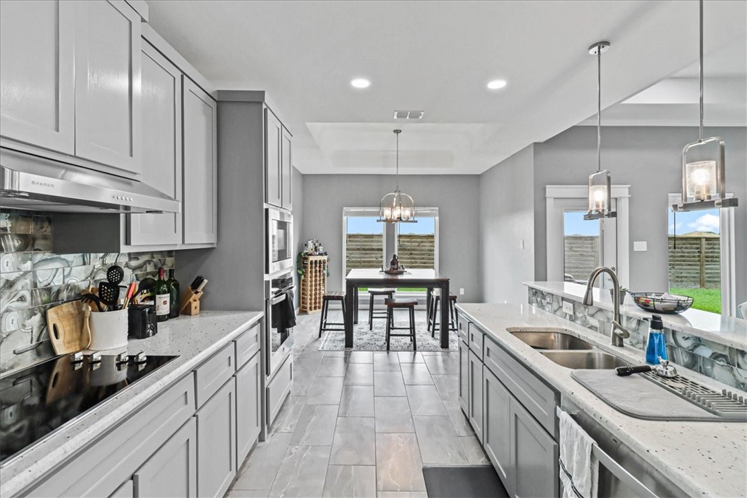 7958 Snake River Dr Property Photo 9