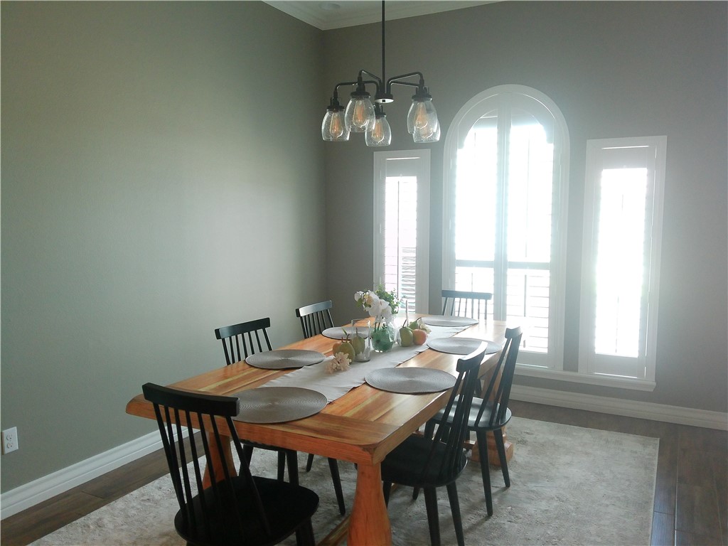 8206 Big Bend Dr Property Photo 7