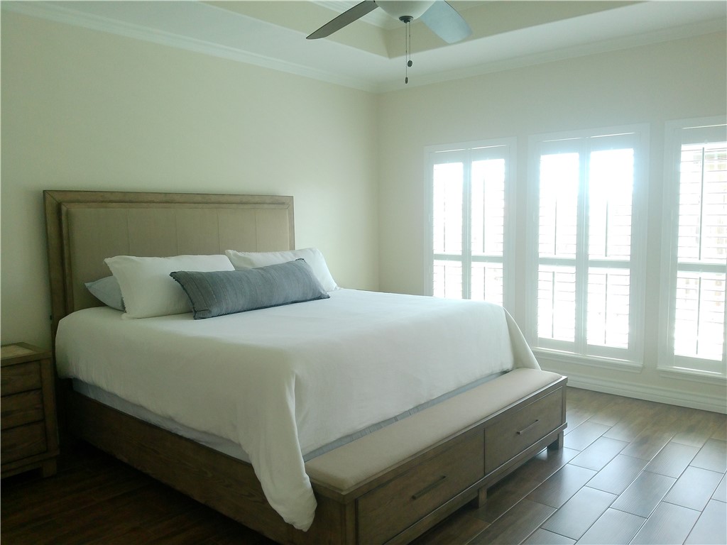 8206 Big Bend Dr Property Photo 8