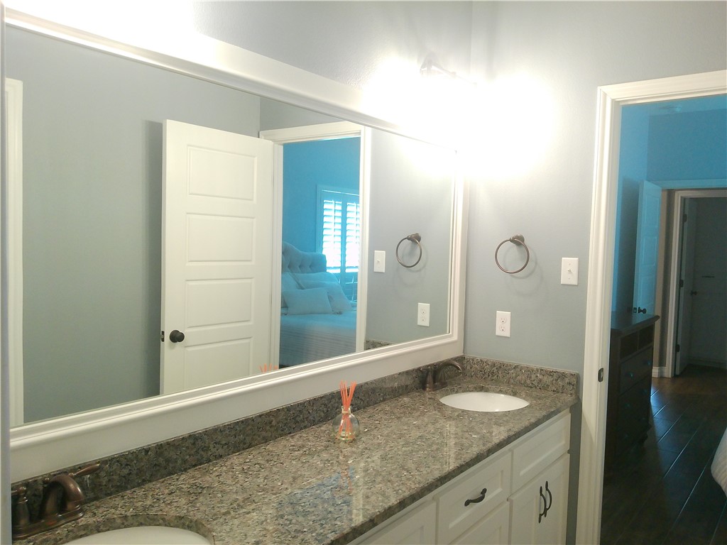 8206 Big Bend Dr Property Photo 12