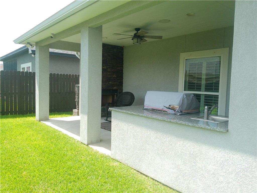 8206 Big Bend Dr Property Photo 19