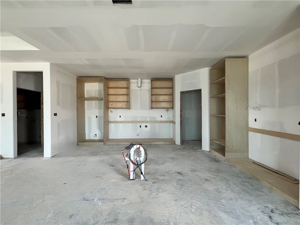 4137 Fold Lane Property Photo 6