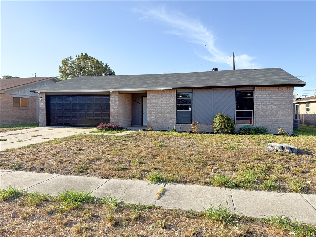 10506 Hemlock Property Photo 2