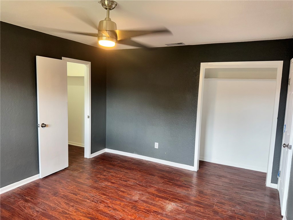 10506 Hemlock Property Photo 12