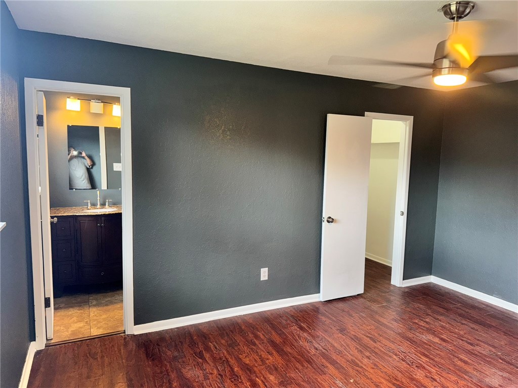 10506 Hemlock Property Photo 13