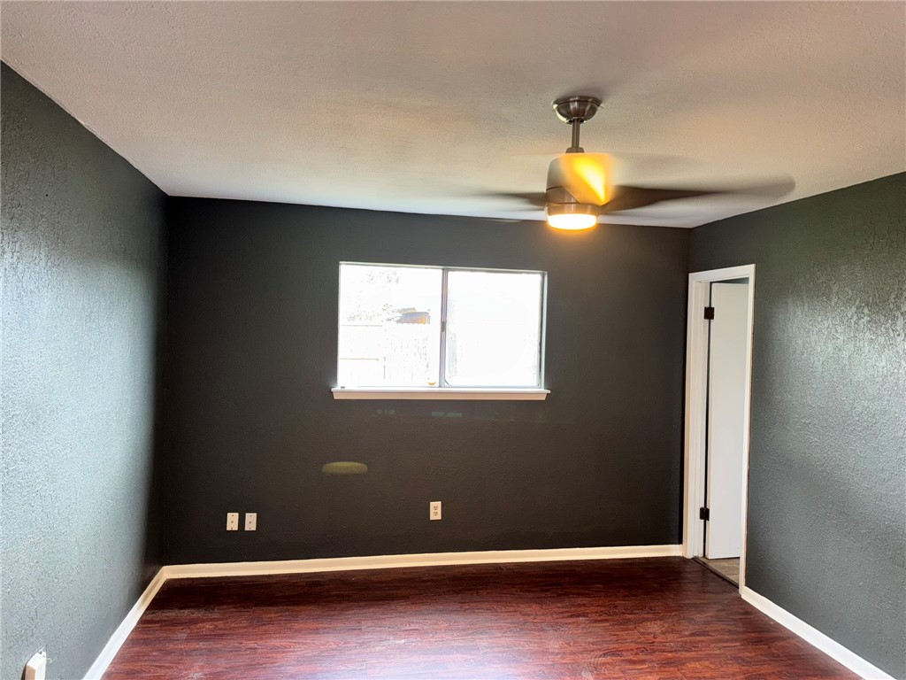 10506 Hemlock Property Photo 18