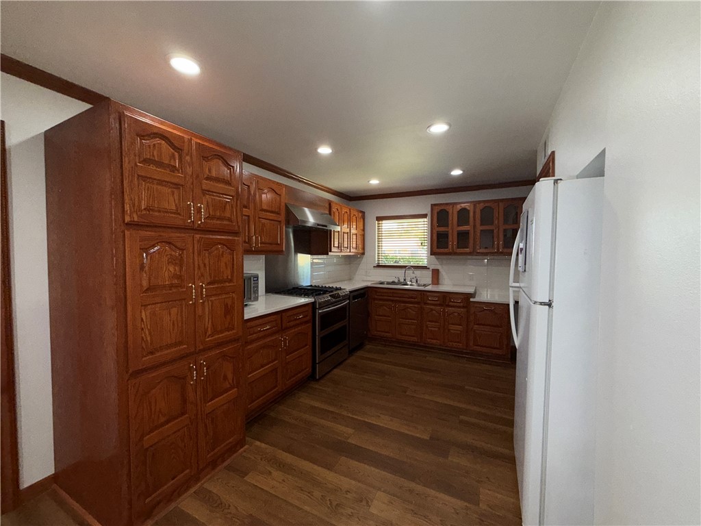 216 E Broadway Ave Property Photo 5