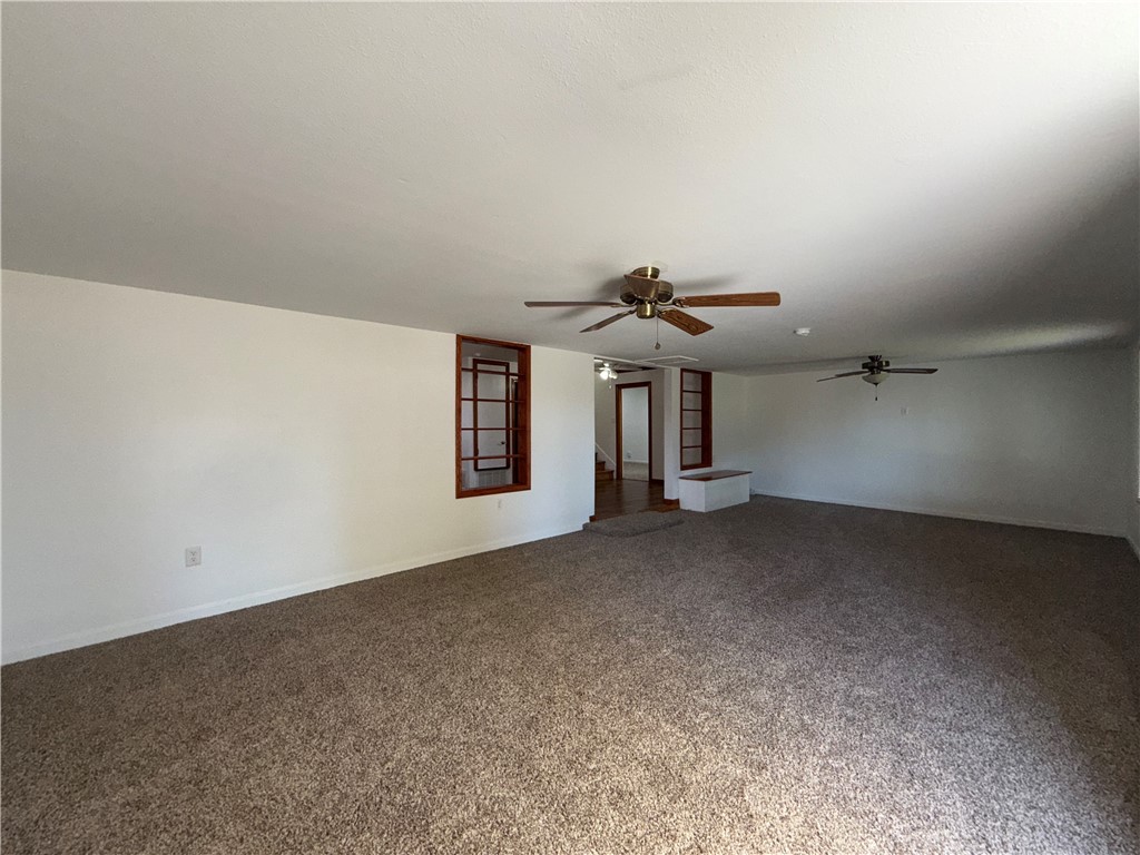 216 E Broadway Ave Property Photo 15