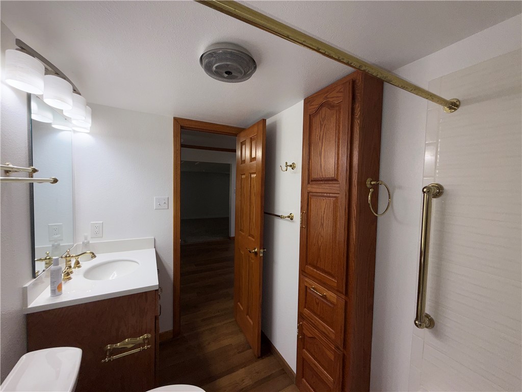 216 E Broadway Ave Property Photo 23