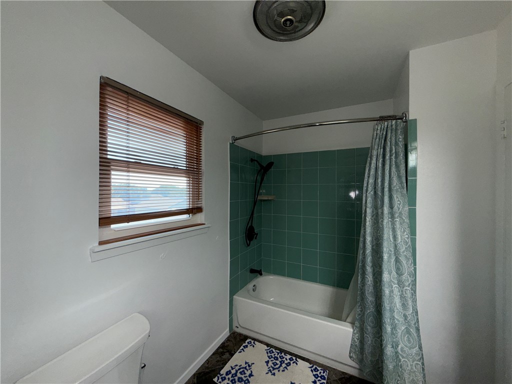 216 E Broadway Ave Property Photo 26