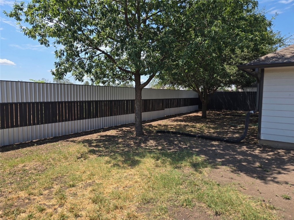 1132 5th Property Photo 6