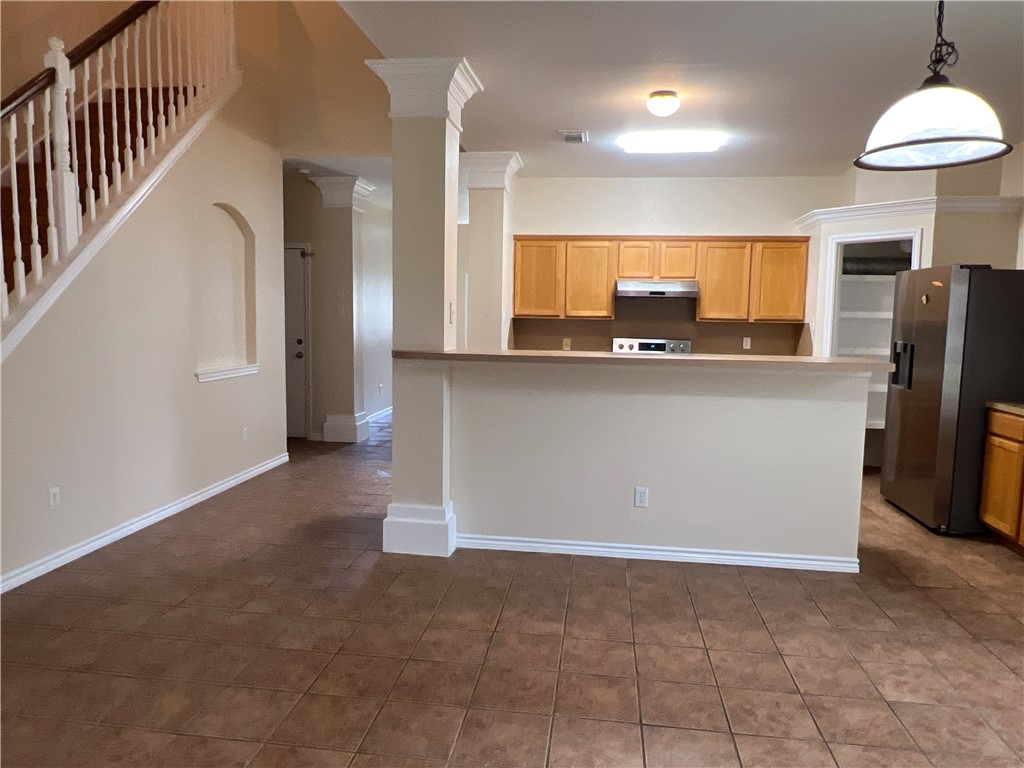 3905 Annemasse Dr Property Photo 9