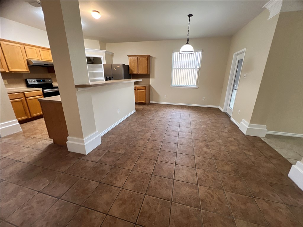 3905 Annemasse Dr Property Photo 11