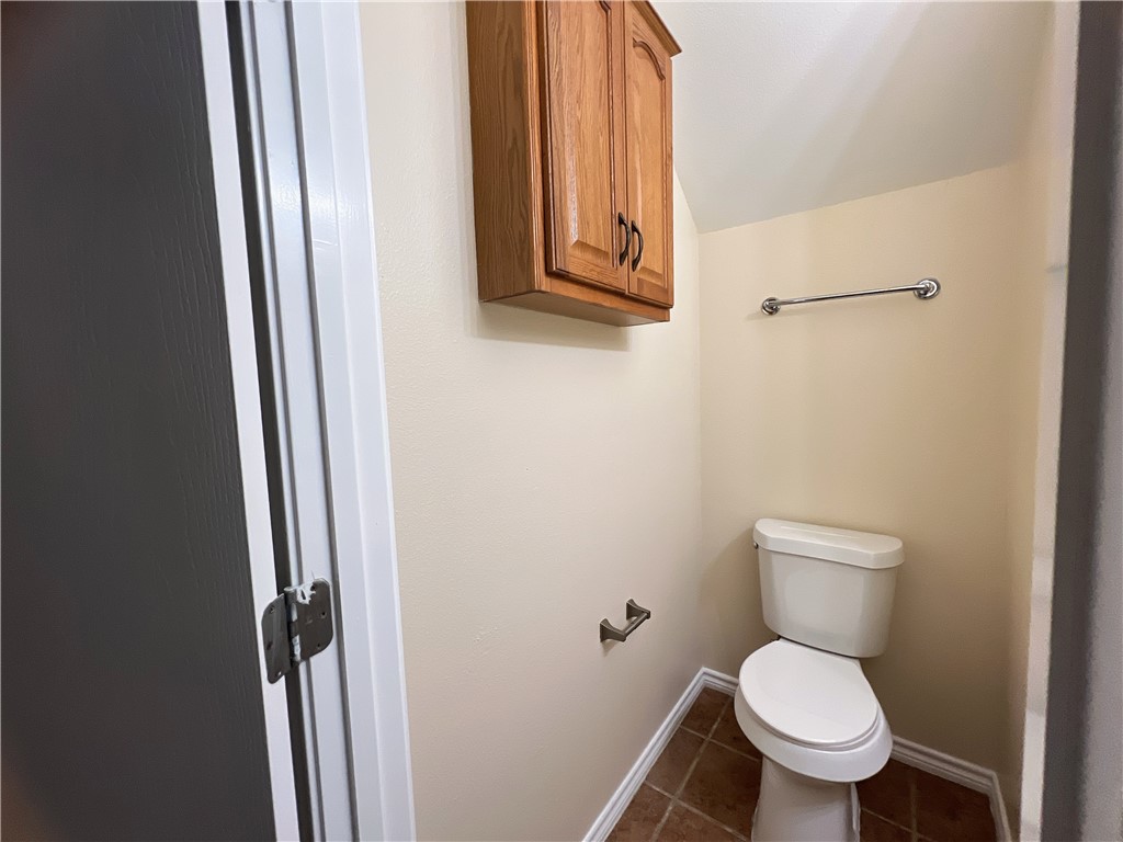 3905 Annemasse Dr Property Photo 13