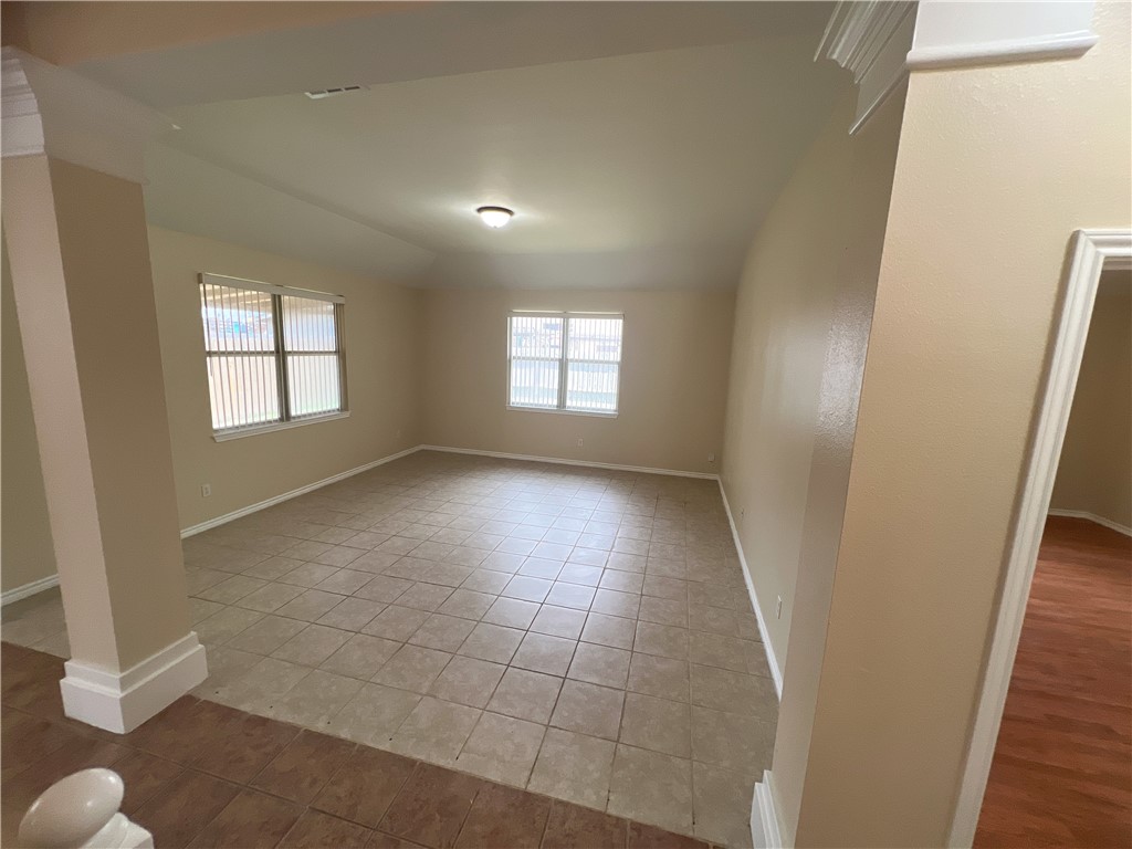 3905 Annemasse Dr Property Photo 20