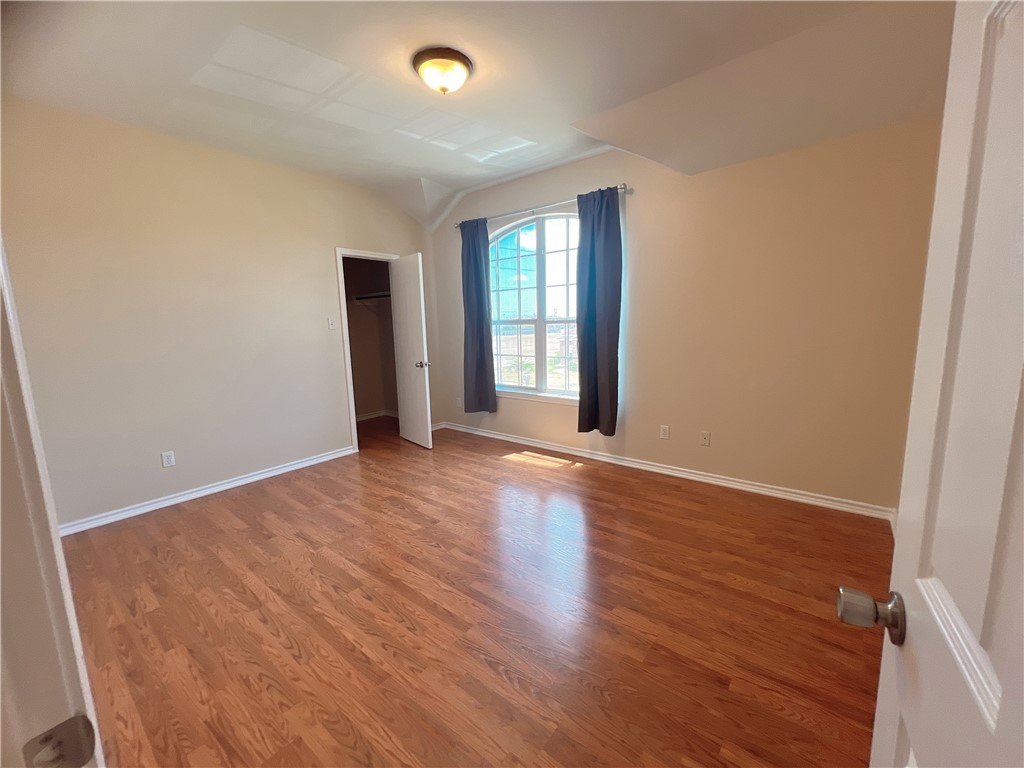 3905 Annemasse Dr Property Photo 23