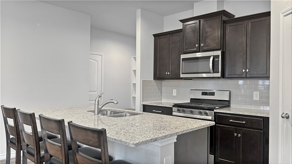 2673 Abbey Rd Property Photo 5